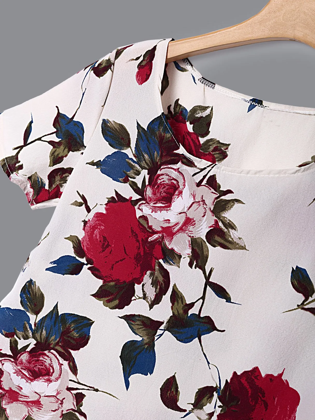 Custom Round Neck Floral Print Short Sleeve Beige T-Shirts