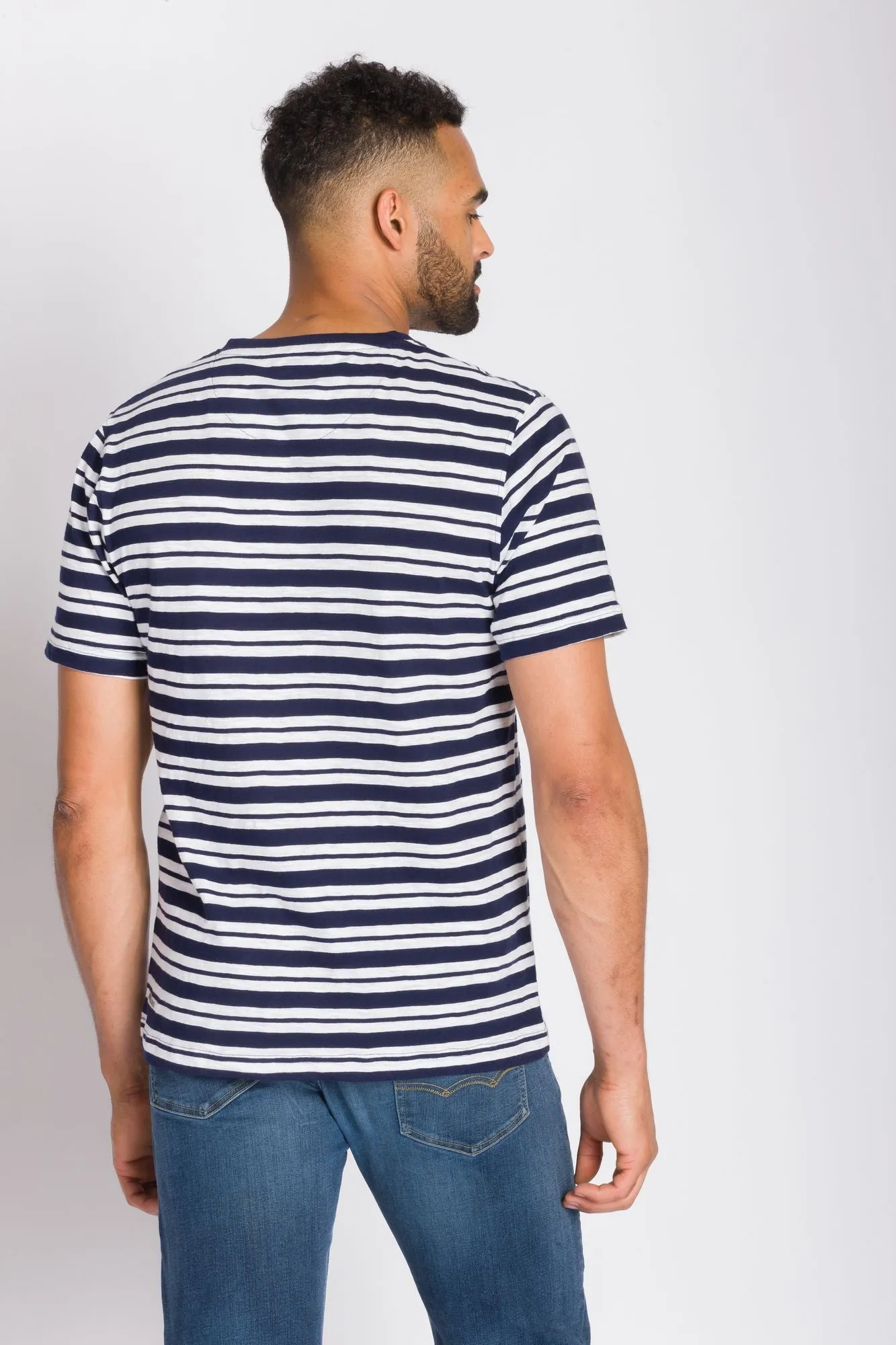 Voyager | Men's Slub V-Neck Shirt