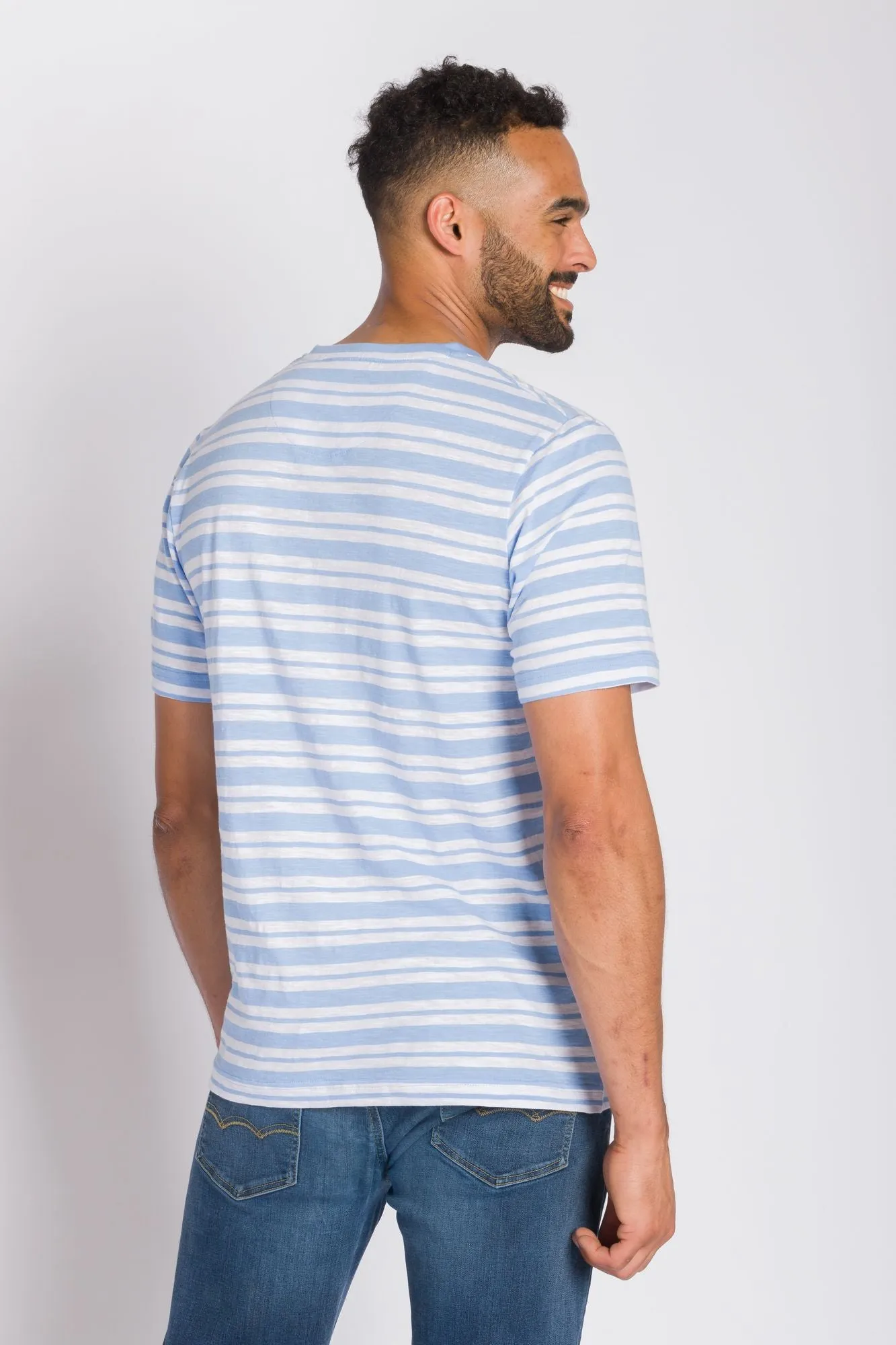 Voyager | Men's Slub V-Neck Shirt